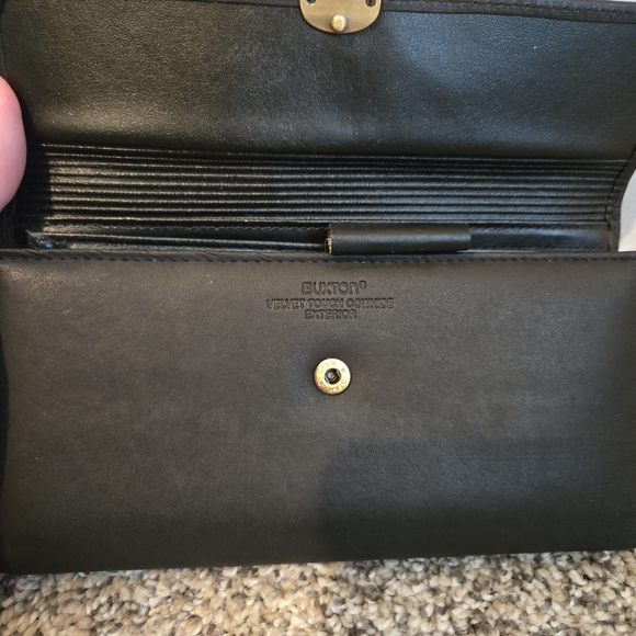 Buxton Black Women's Clutch Wallet - Picture 6 of 8